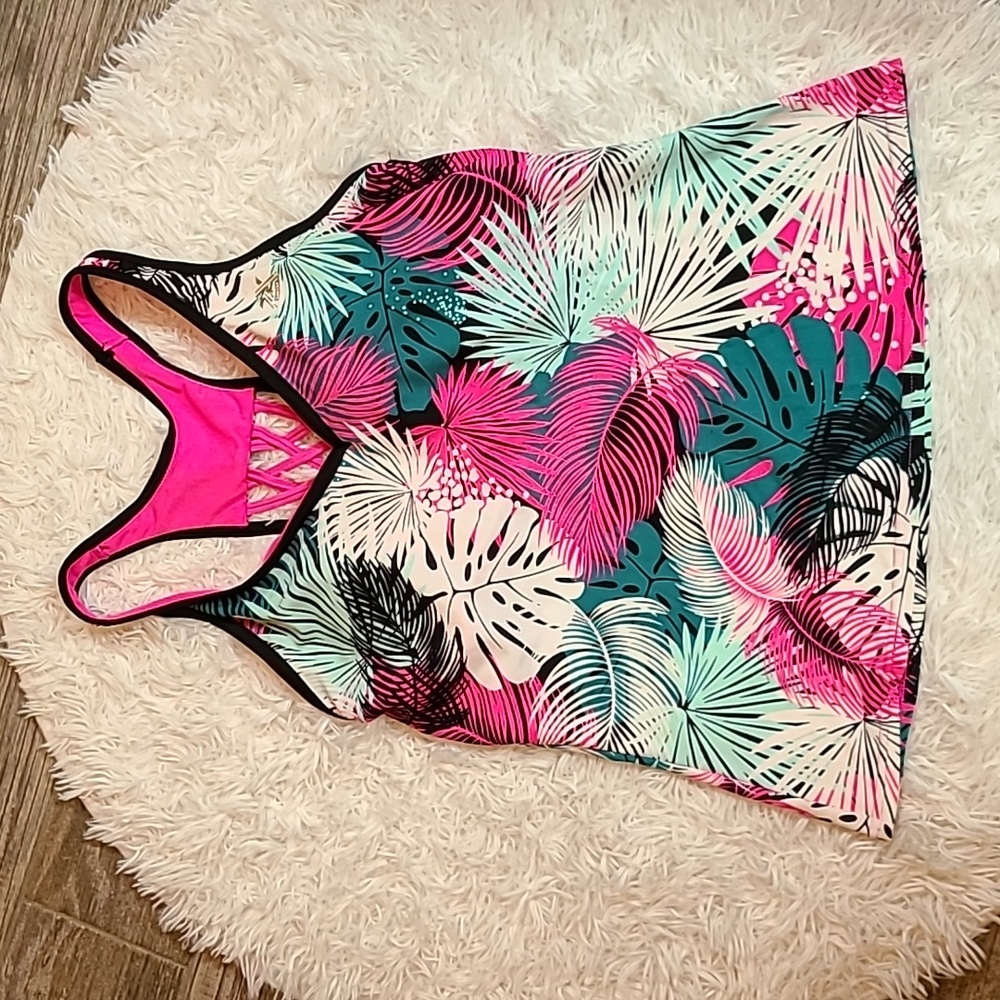 ZeroXposur Swim Top